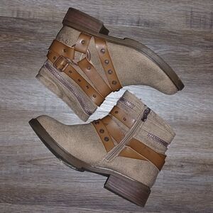 Blowfish 'Violah' Ankle Boots